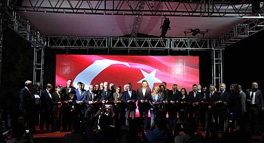 CHP Genel Başkanı Özel, Uşak Belediyesi Ferdi Zeyrek Amfi Salonu açılışına katıldı