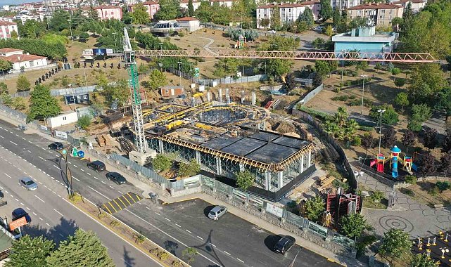 Çocuk Kütüphanesi ve Oyuncak Müzesi hızla yükseliyor