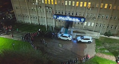 Çorlu'da 900 polisle şafak operasyonu: Uyuşturucu ve silahlar ele geçirildi
