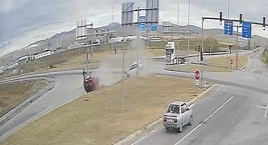 Çorum'da iki araç çarpıştı: 3 yaralı