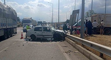 Çorum'da kamyon ile otomobil çarpıştı: 4 yaralı
