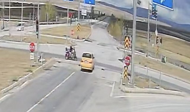 Çorum'da ticari taksi ile üç tekerlekli motosiklet çarpıştı: 1 yaralı