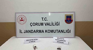 Çorum'da uyuşturucuyla yakalanan 2 şüpheli gözaltına alındı