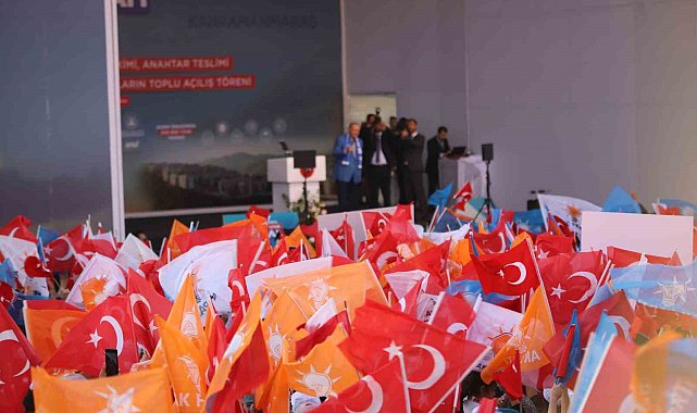 Cumhurbaşkanı Erdoğan: "Yılbaşına kadar deprem bölgemizde 453 bin bağımsız bölümü tamamlamak niyetindeyiz"