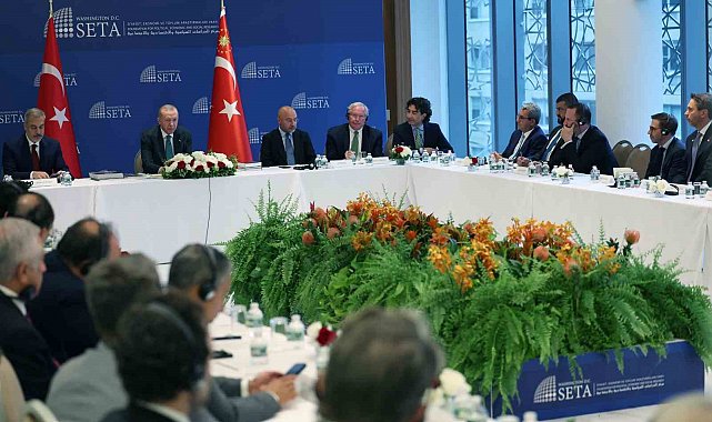 Cumhurbaşkanı Erdoğan, SETA eşgüdümünde ABD'li düşünce kuruluşu temsilcileriyle bir araya geldi