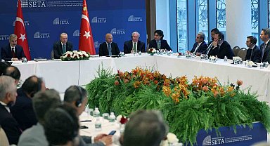 Cumhurbaşkanı Erdoğan, SETA eşgüdümünde ABD'li düşünce kuruluşu temsilcileriyle bir araya geldi
