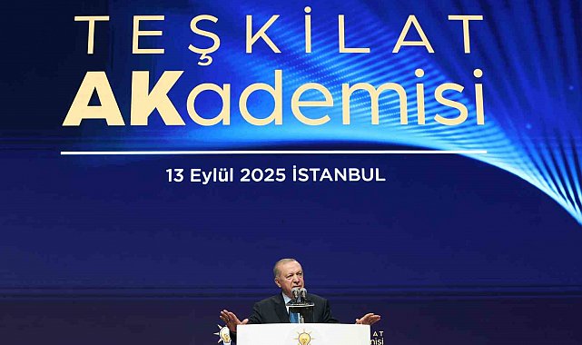 Cumhurbaşkanı Erdoğan'dan Özgür Özel'e tepki: "Manavgat'ta balya balya dolarları, altınları nasıl açıklayacak"