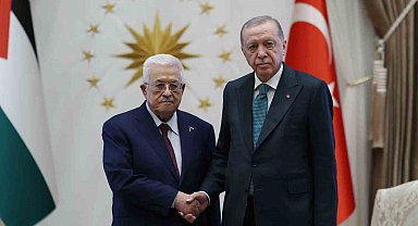 Cumhurbaşkanı Recep Tayyip Erdoğan, Filistin Devlet Başkanı Mahmud Abbas'la Cumhurbaşkanlığı Külliyesi'nde bir araya geldi.