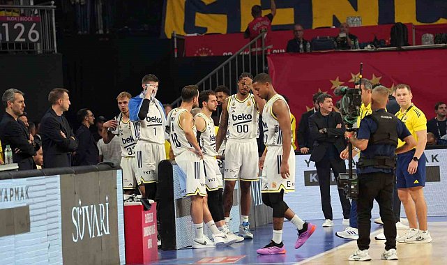 Cumhurbaşkanlığı Kupası'nda tribün olayları nedeniyle 15 dakika ara verildi