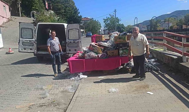 Devrek'te alışveriş stantları kapandı