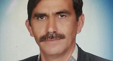 Devrilen traktörün altında hayatını kaybetti