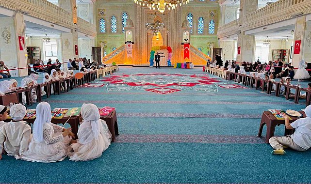 Diyarbakır'da minik öğrenciler Kur'an-ı Kerim öğrenmeye ilk adımlarını attı