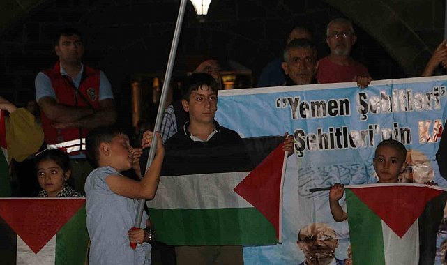 Diyarbakır'da "Küresel Sumud Filosu"na destek gösterisi