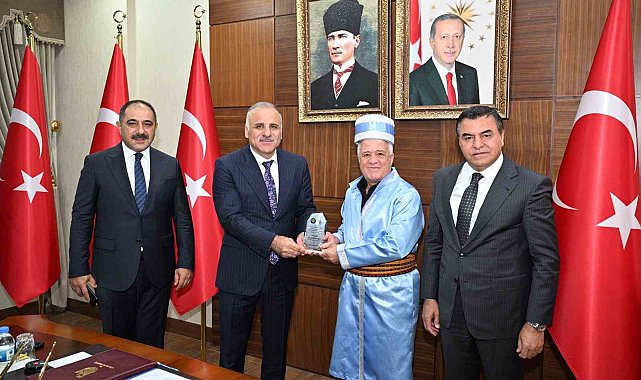 Diyarbakır'da yılın ahisi, kalfası ve çırağı ödüllerini aldı