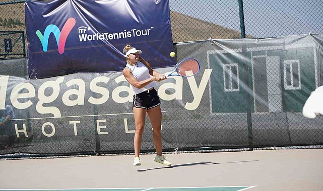 Dünya Tenis Turu bu yıl ikinci kez Erciyes'te start aldı