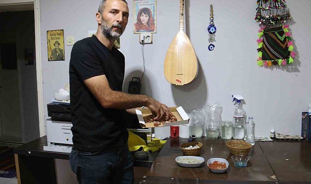 Dünyaca ünlü camiden etkilendi, unutulmaya yüz tutmuş kili yeniden gün yüzüne çıkarttı