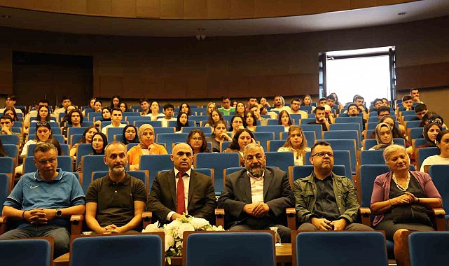 Düzce Üniversitesinde oryantasyon programları başarıyla tamamlandı