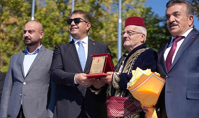 Düzce'de 25 yıldır pazarcılık yapan Geçgel, yılın Ahisi seçildi