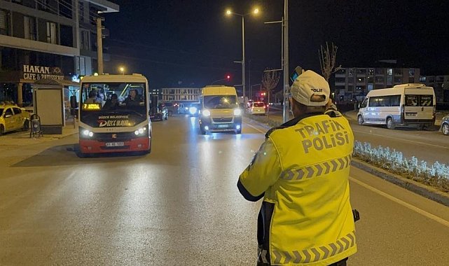 Düzce'de denetimlerde 207 araç trafikten men edildi