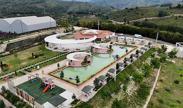 Düzce'nin 'ay yıldızlı' mesire alanı