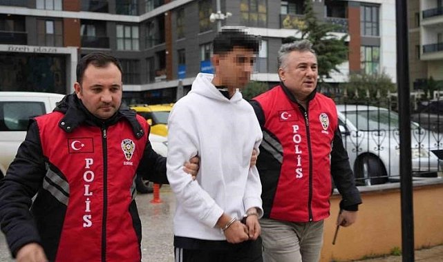 Edirne'de 30 bıçak darbesiyle 16 yaşındaki sevgilisini öldürmüştü: İfadesinde mahkeme salonu buz kesti