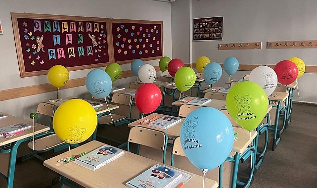 Efeler'de 65 bin 500 ücretsiz ders kitabı sıralarda hazır