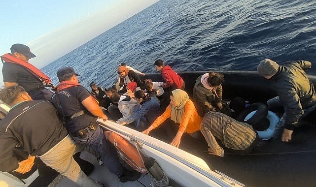 Ege Denizi'nde kaçış son buldu: 58 göçmen yakalandı