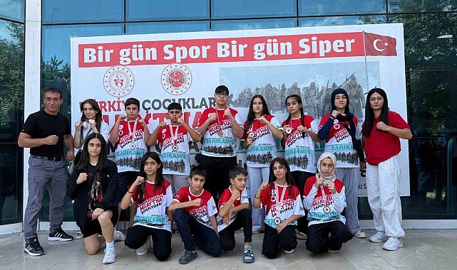 Elazığ'a Muay-Thai'de 7 madalya