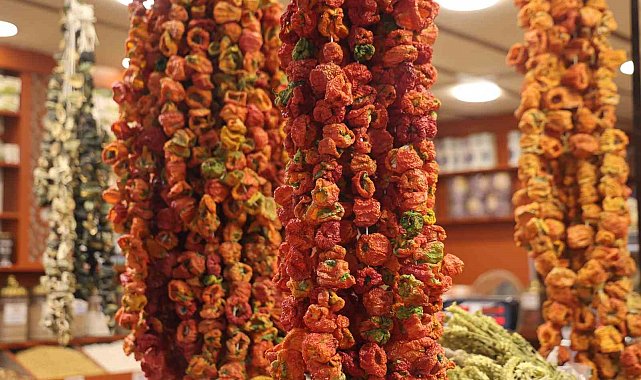 Elazığ'da kurutmalıklar tezgahlarda yerini aldı