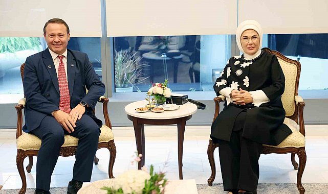 Emine Erdoğan, Kosova Cumhurbaşkanı'nın eşi Sadriu ile görüştü