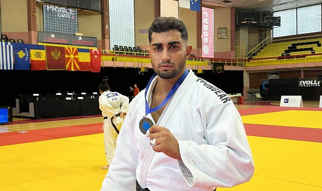 Enes Pınar'dan bronz madalya