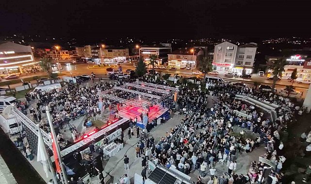 Erenler'de 'Boks gecesi' sporseverleri bir araya topladı