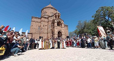 Ermeni ayini sona erdi