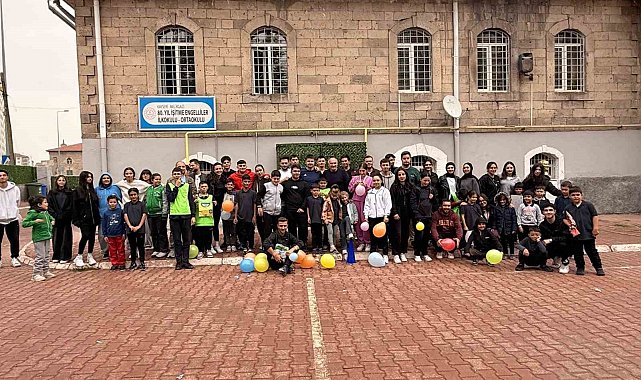 ERÜ öğrencilerinden anlamlı etkinlik