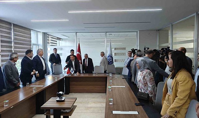 ERÜ'de hem açılış hem protokol töreni