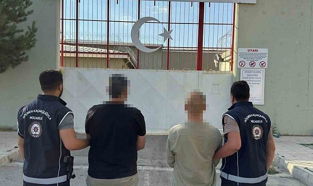Erzincan'da 21 kaçak göçmen yakalandı, 2 organizatör tutuklandı