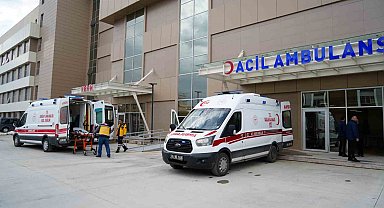 Erzincan'da trafik kazası: 2 yaralı