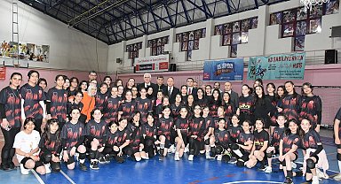 Erzurum GSİM sporda zirveyi çok sevdi