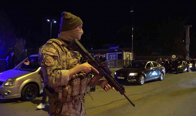 Erzurum'da 55 ekip ve 600 polisin katılımıyla uygulama yapıldı