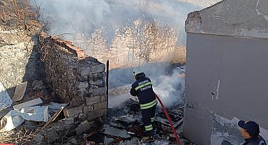 Erzurum'da korkutan kömürlük yangını