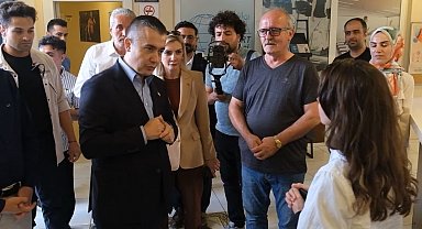 Esenyurt Belediyesine bağlı İstiklal Gençlik Merkezi spor salonu yeni görünümüne kavuştu