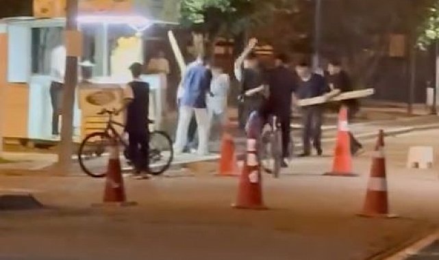 Esenyurt'ta parkta kalaslı kavga