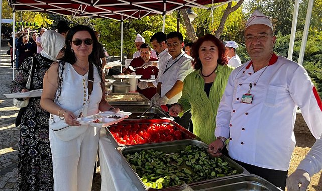 ESOGÜ Hastanesi çalışanları Pilav Günü'nde buluştu