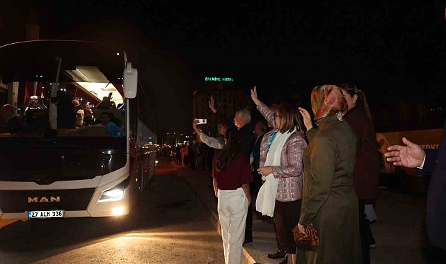 Evliliklerinde 41 yılı dolduran çiftler kutsal topraklara uğurlandı