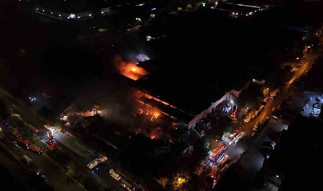 Fabrika yangınında 9 saat geride kaldı