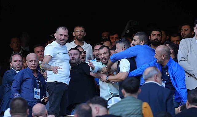 Fenerbahçe seçiminde tribünlerde gerginlik