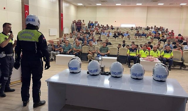 Gaziantep'te jandarmadan 150 motosiklet sürücüsüne güvenli sürüş eğitimi