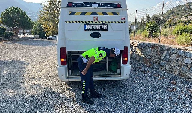 Gazipaşa'da jandarma ve polisten servislere sıkı denetim