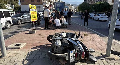 Gazipaşa'da minibüs ile motosiklet çarpıştı: 1 yaralı
