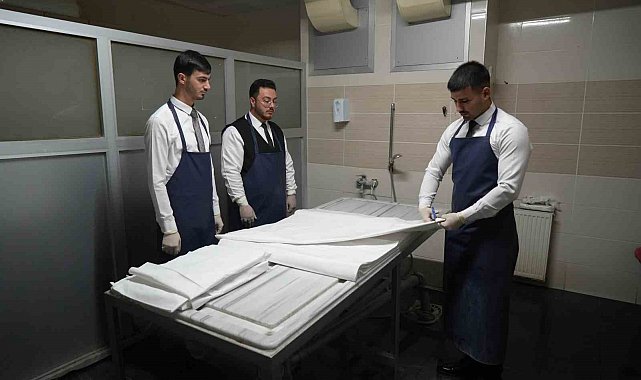 Genç yaşta gassallığı seçtiler: "Burası korkulacak değil, ibret alınacak bir yer"